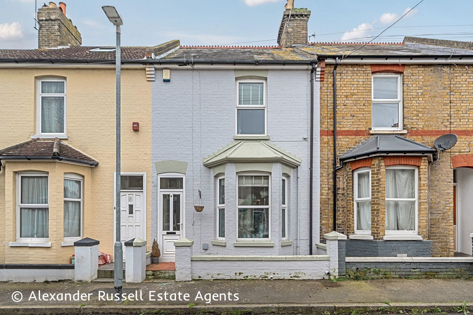 2 bedroom Terraced House Under Offer