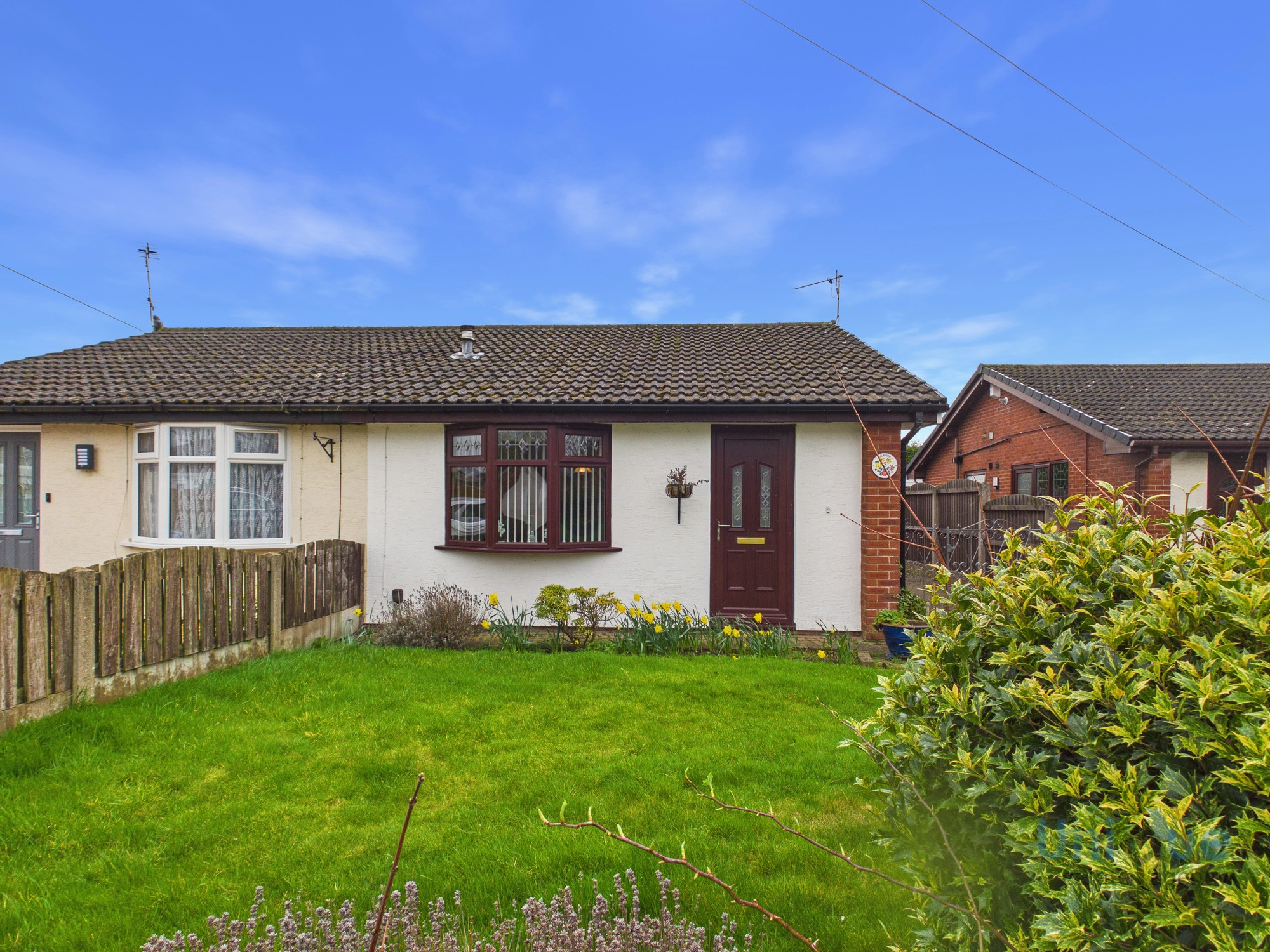 3 bedroom Detached bungalow For Sale