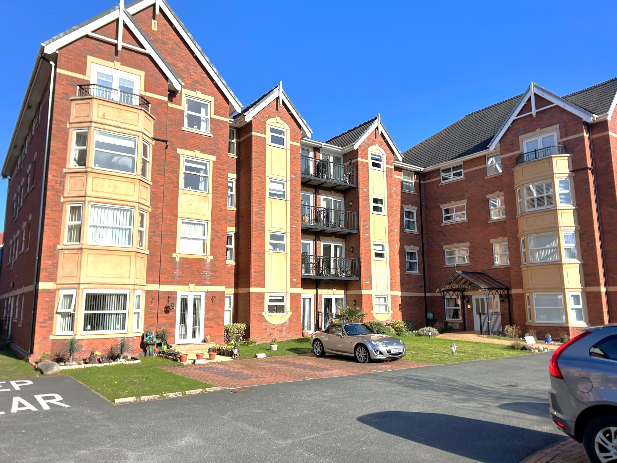 2 bedroom Flat share For Sale