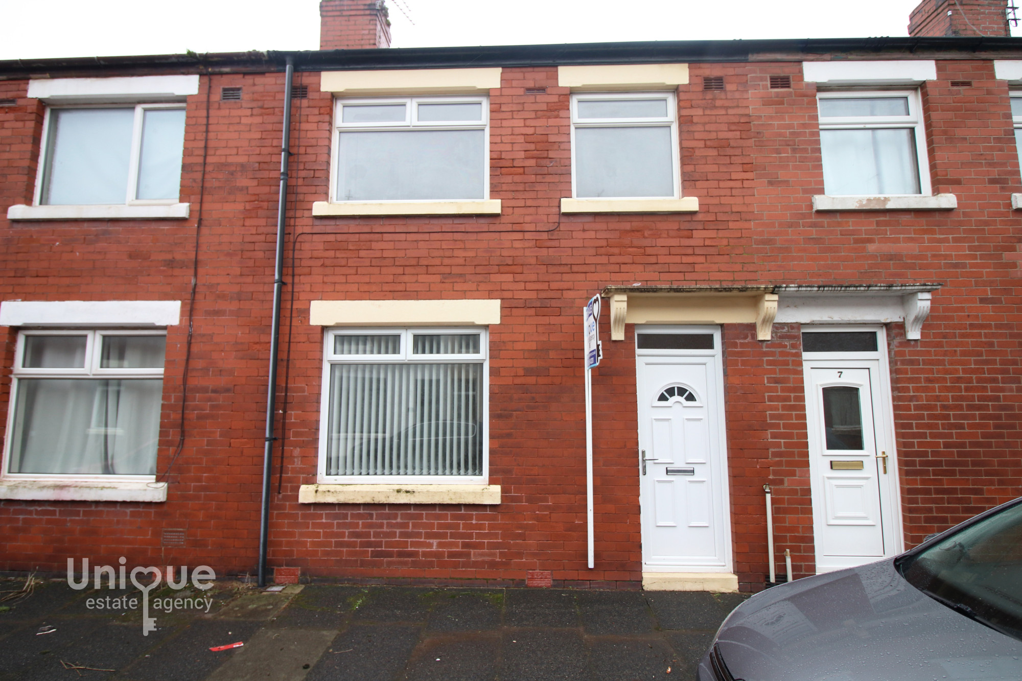 2 bedroom Terraced House Under Offer