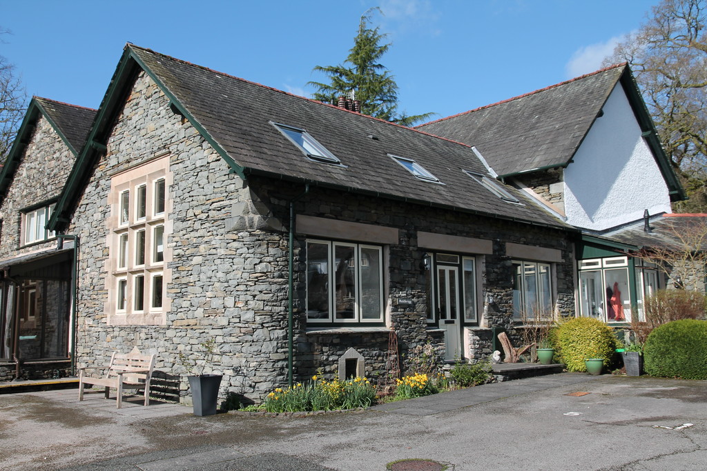 3 bedroom Cottage For Sale