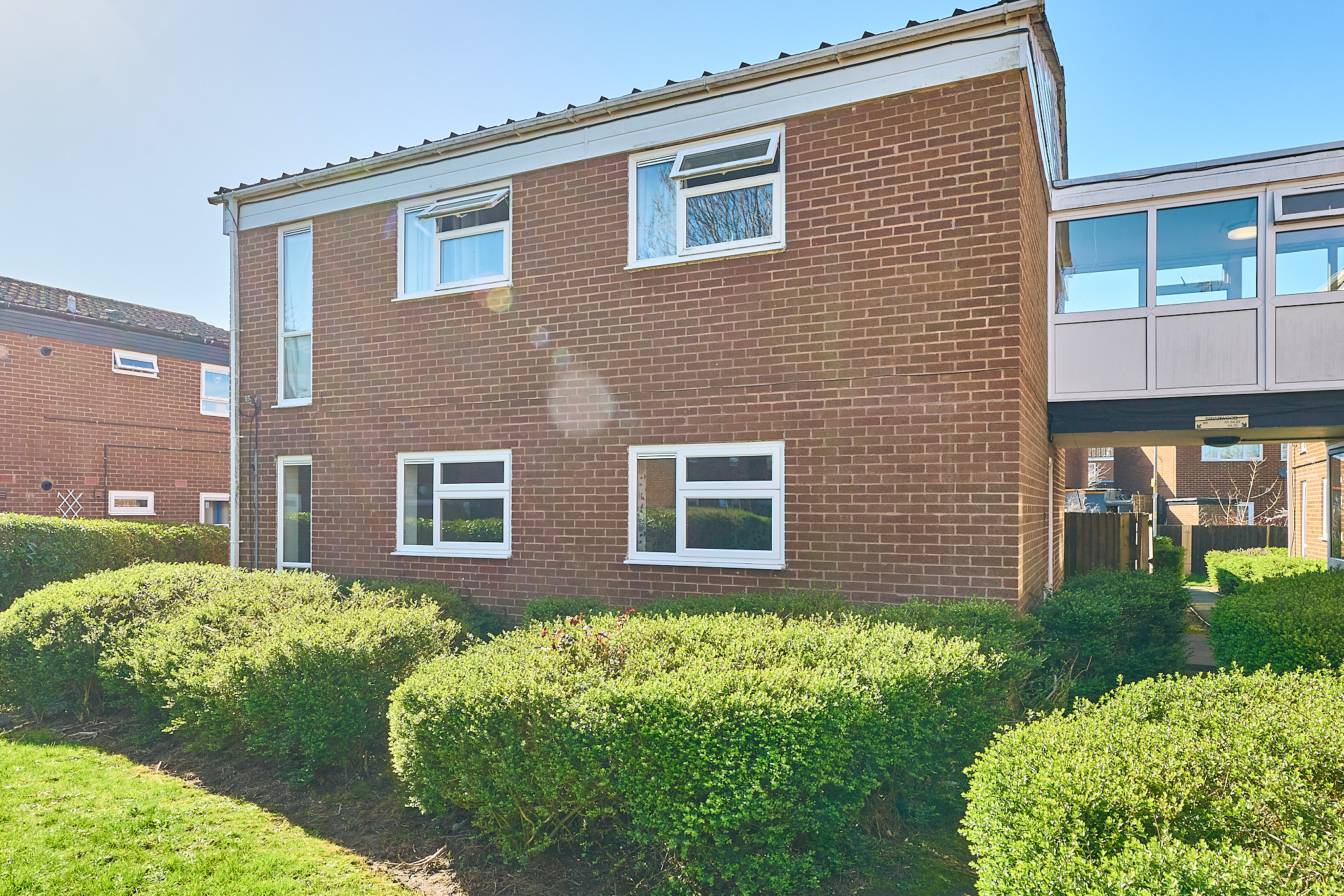 2 bedroom Ground floor flat Sold