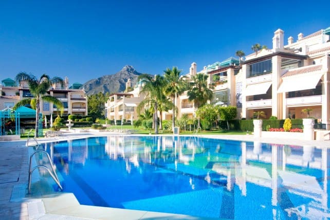 4 bedroom Apartment For Sale