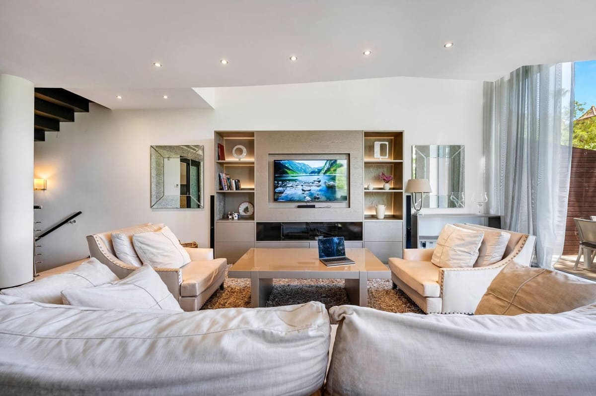 2 bedroom Villa For Sale