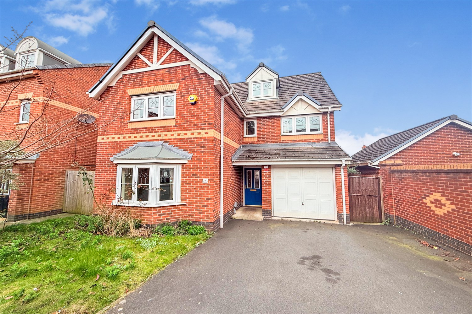 4 bedroom Detached house Under Offer