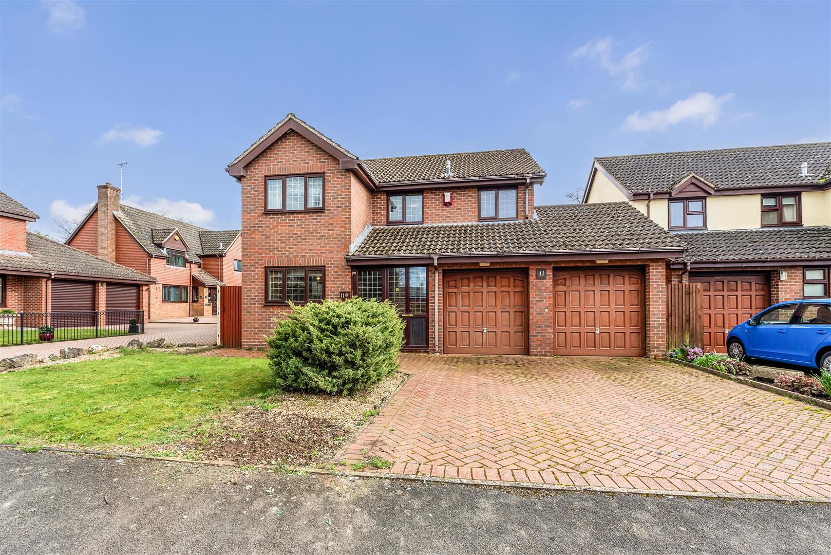 4 bedroom Detached house Under Offer