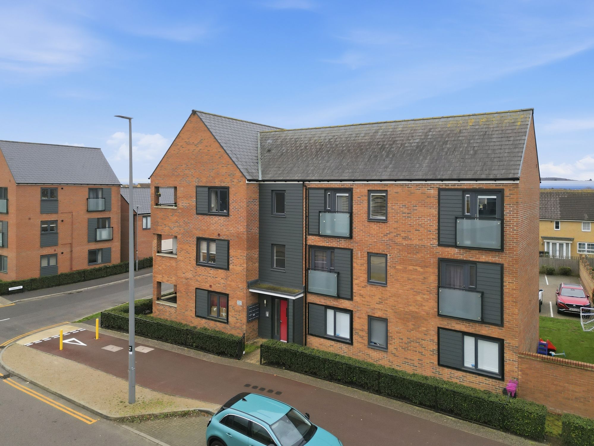 2 bedroom Flat share For Sale