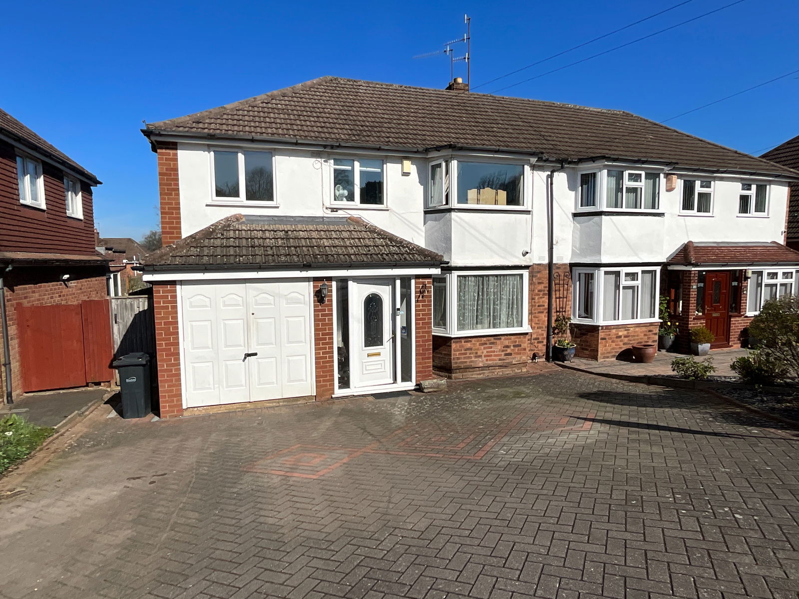 4 bedroom Semi-detached house For Sale