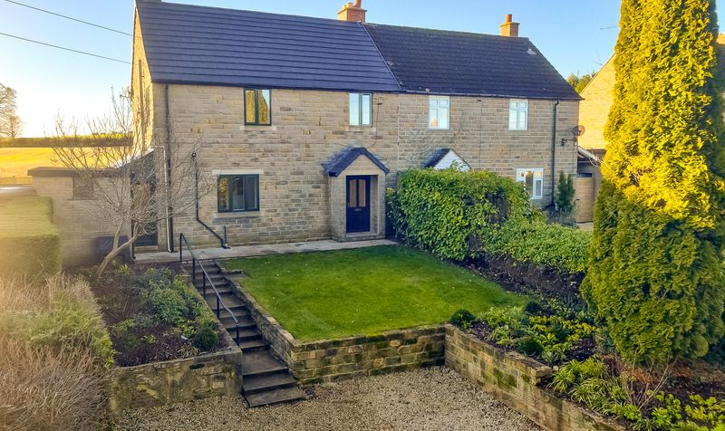 3 bedroom Cottage For Sale