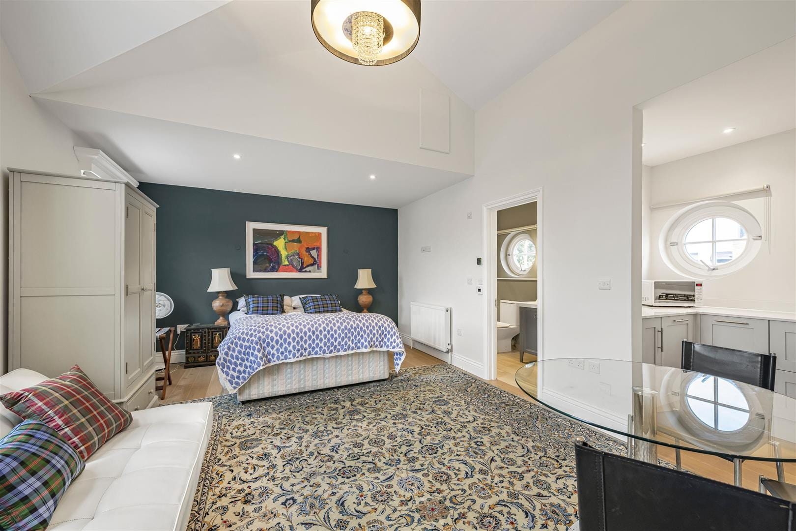 3 bedroom  Let