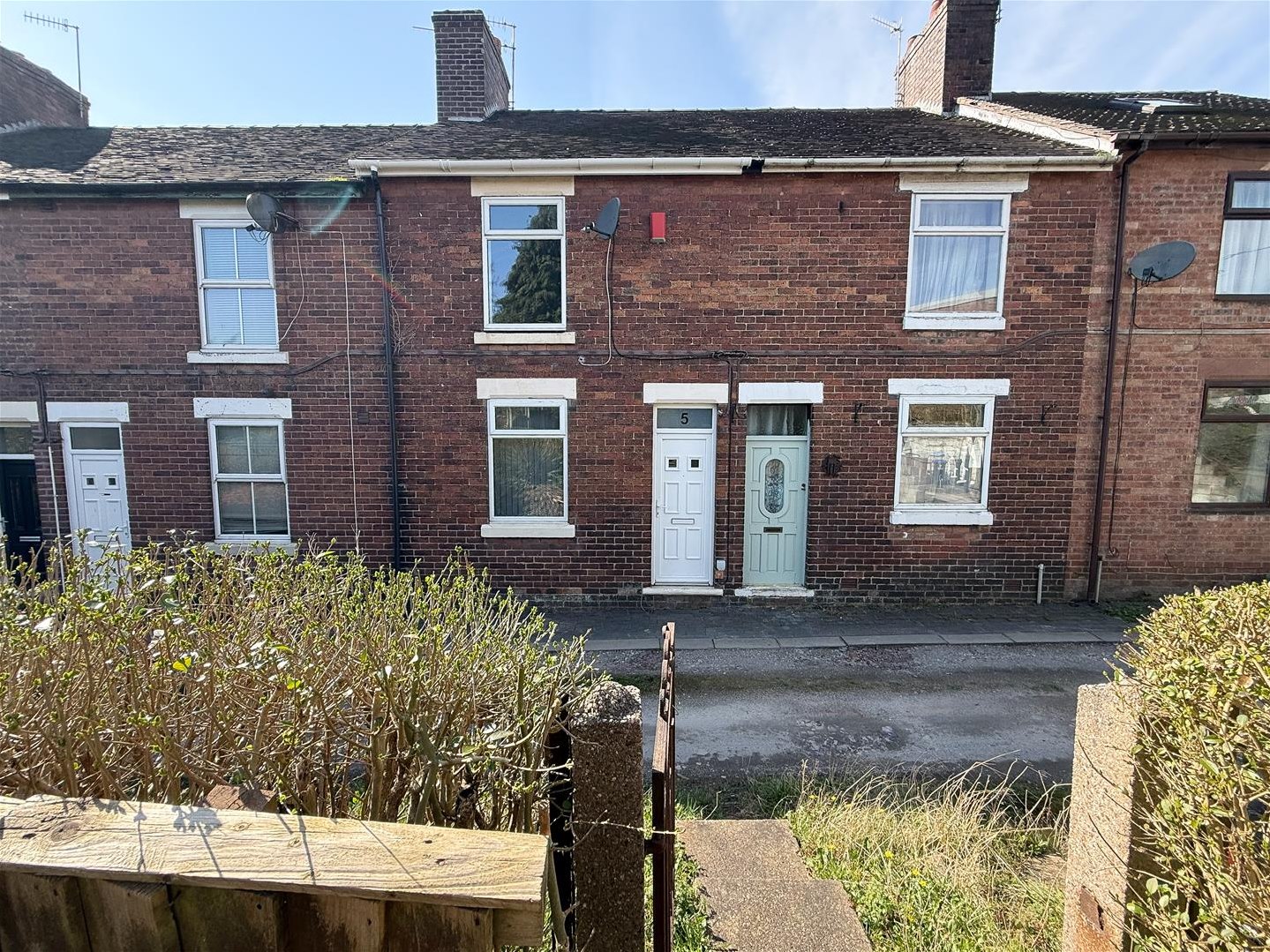 2 bedroom Terraced House Under Offer