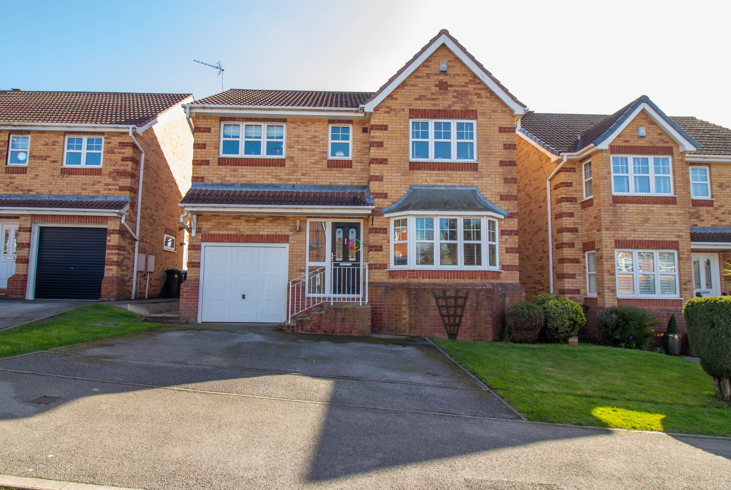 4 bedroom Detached house Under Offer