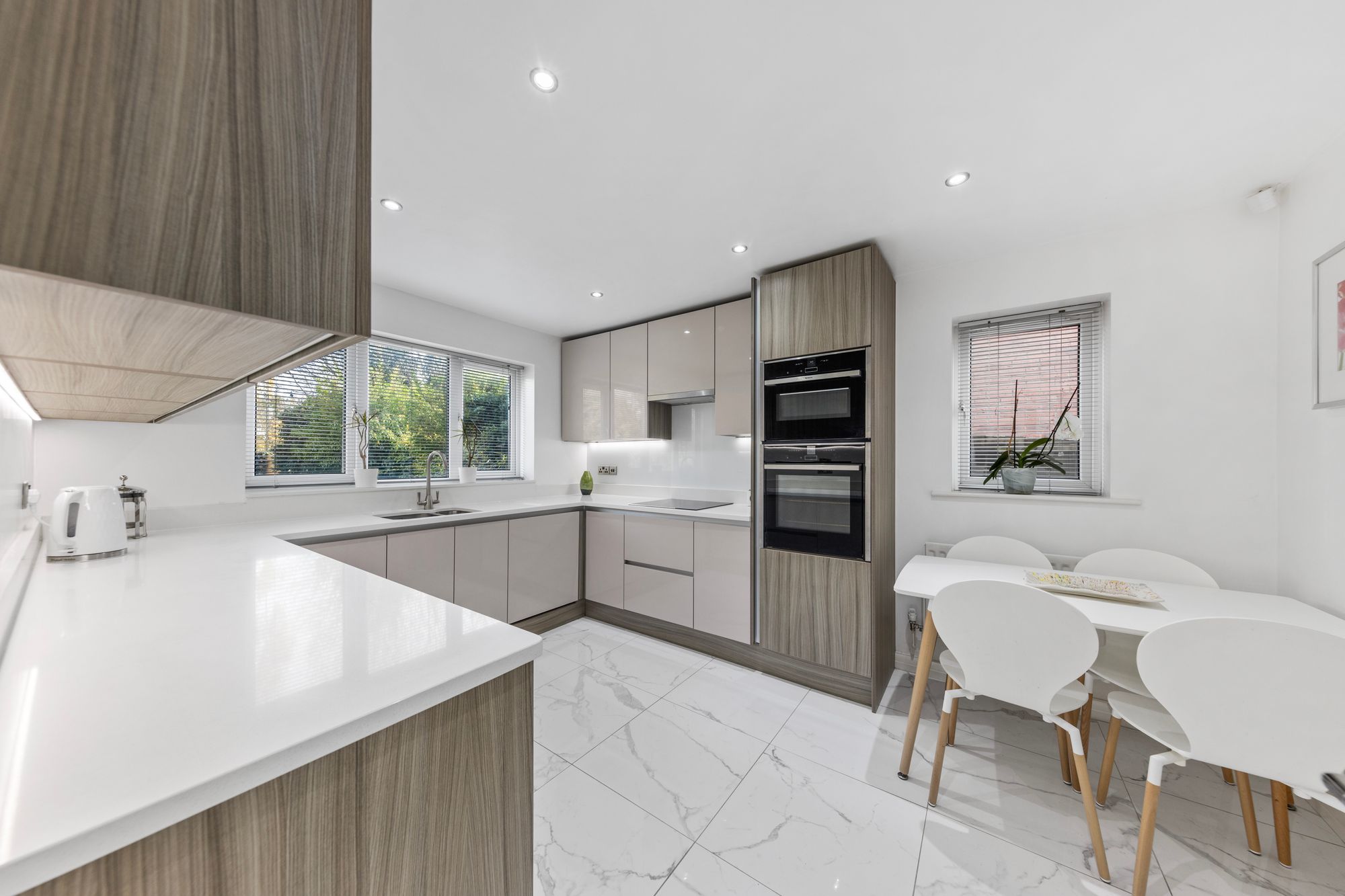 4 bedroom Detached house Under Offer