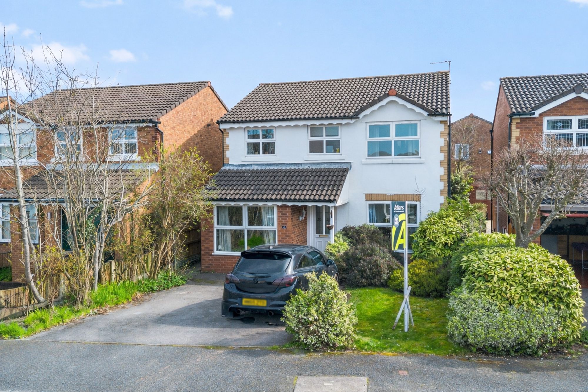 4 bedroom Detached house Under Offer