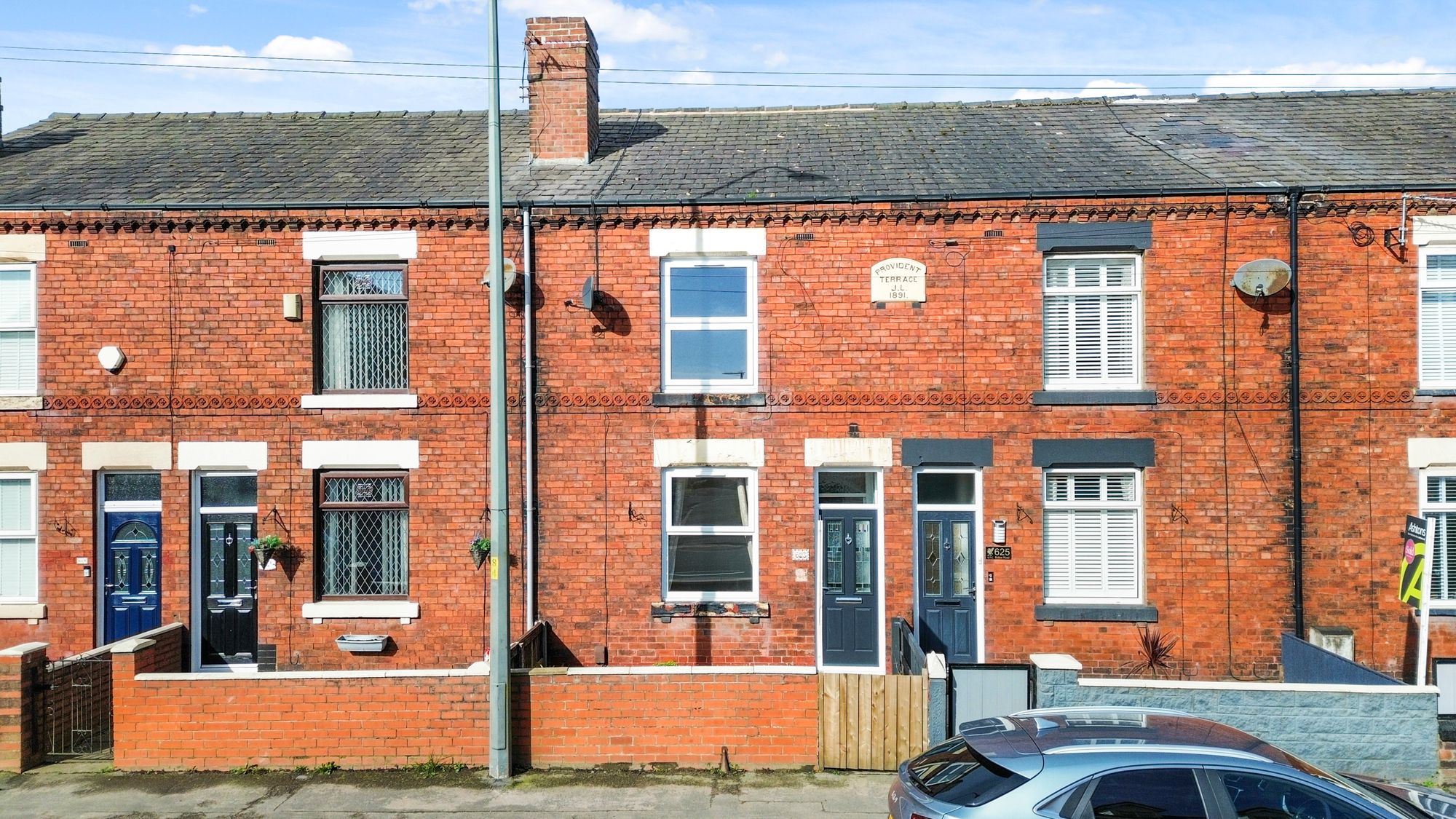 2 bedroom Terraced House Under Offer