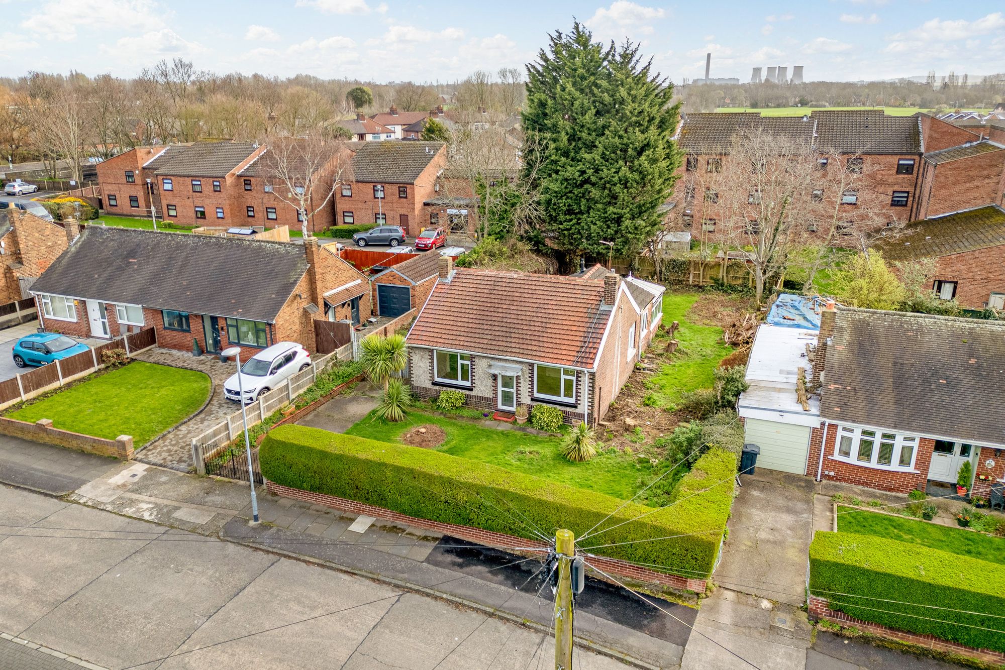 2 bedroom Detached bungalow Under Offer