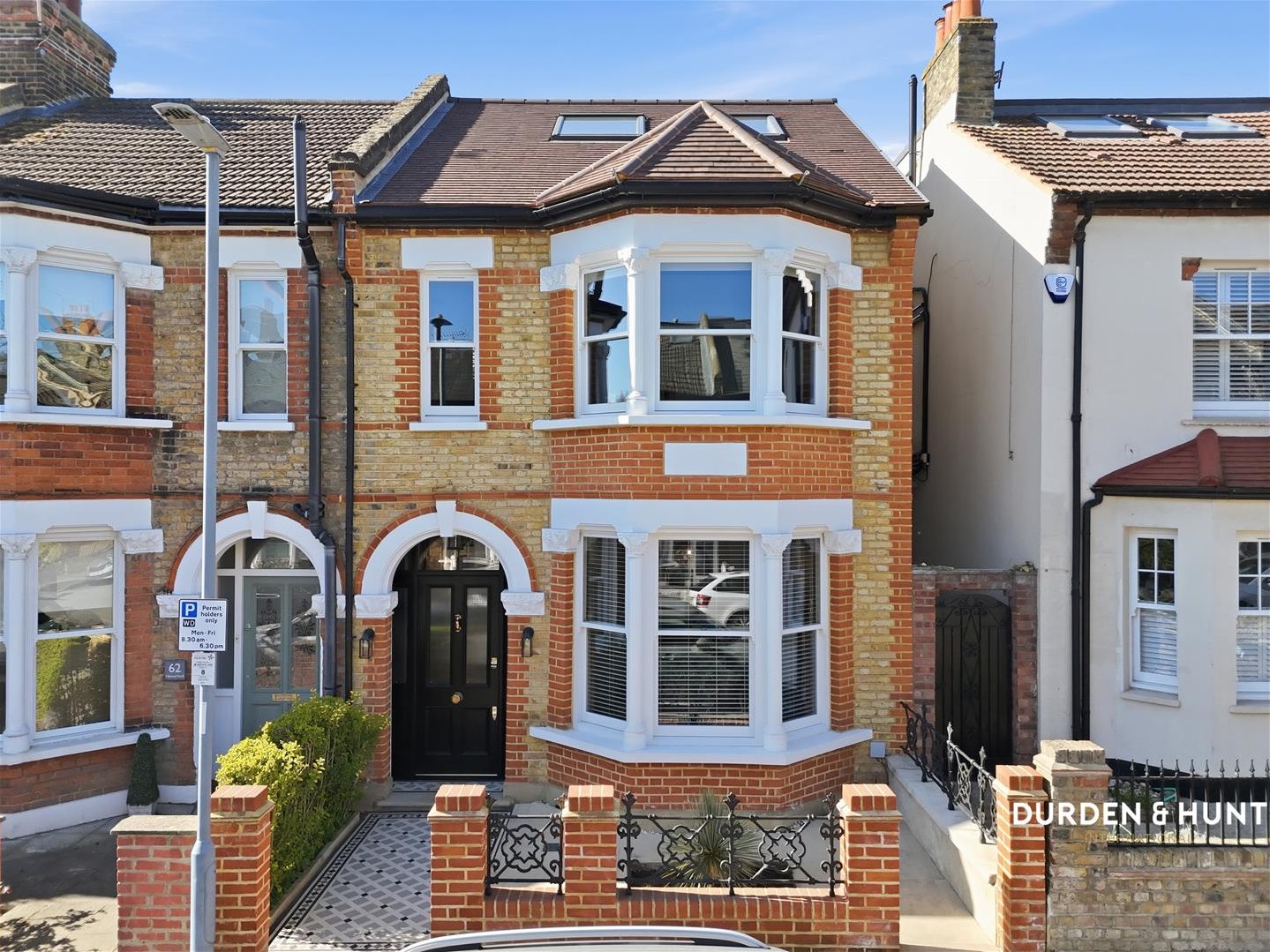 4 bedroom Flat For Sale