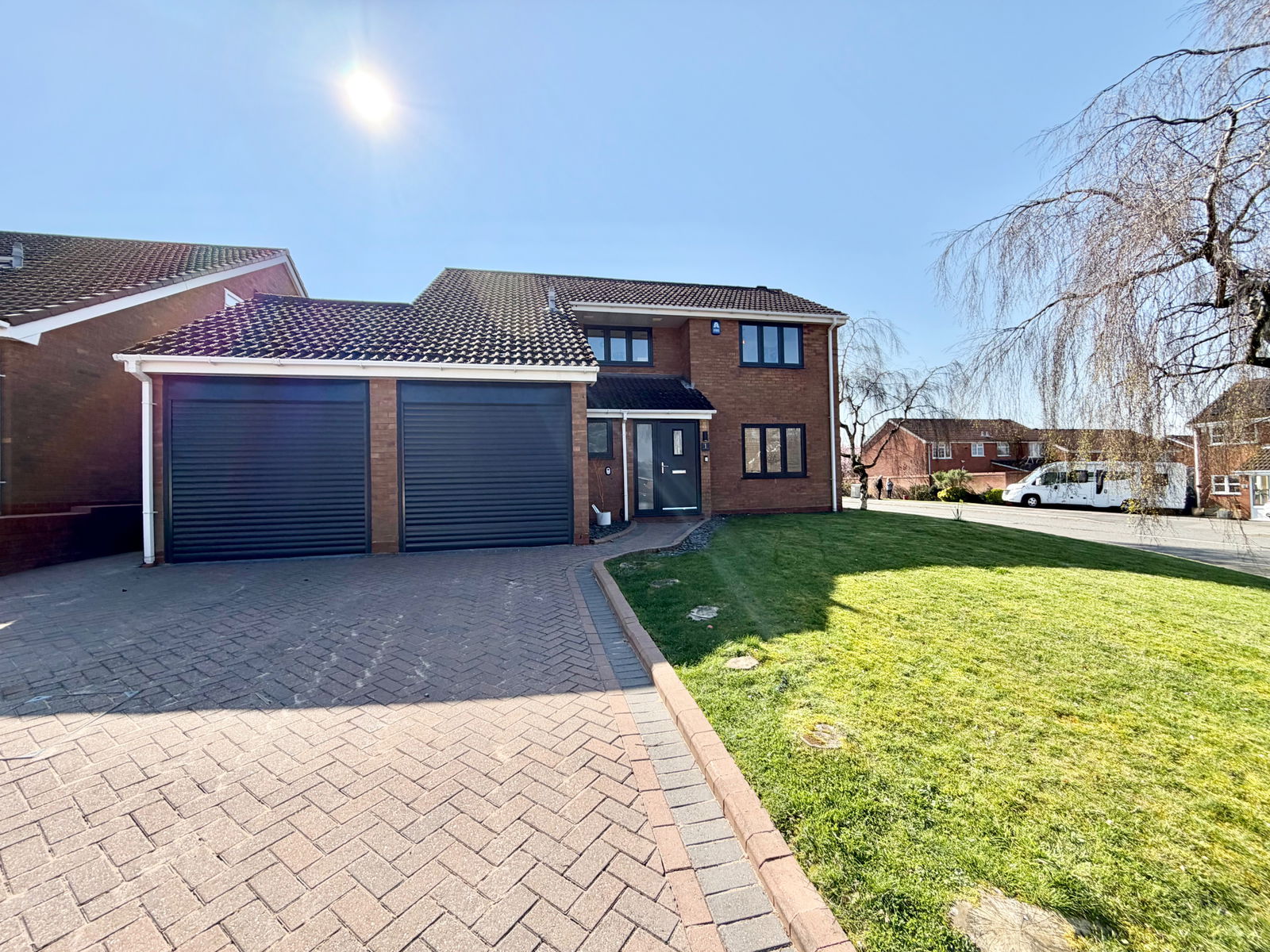 4 bedroom Detached house Under Offer