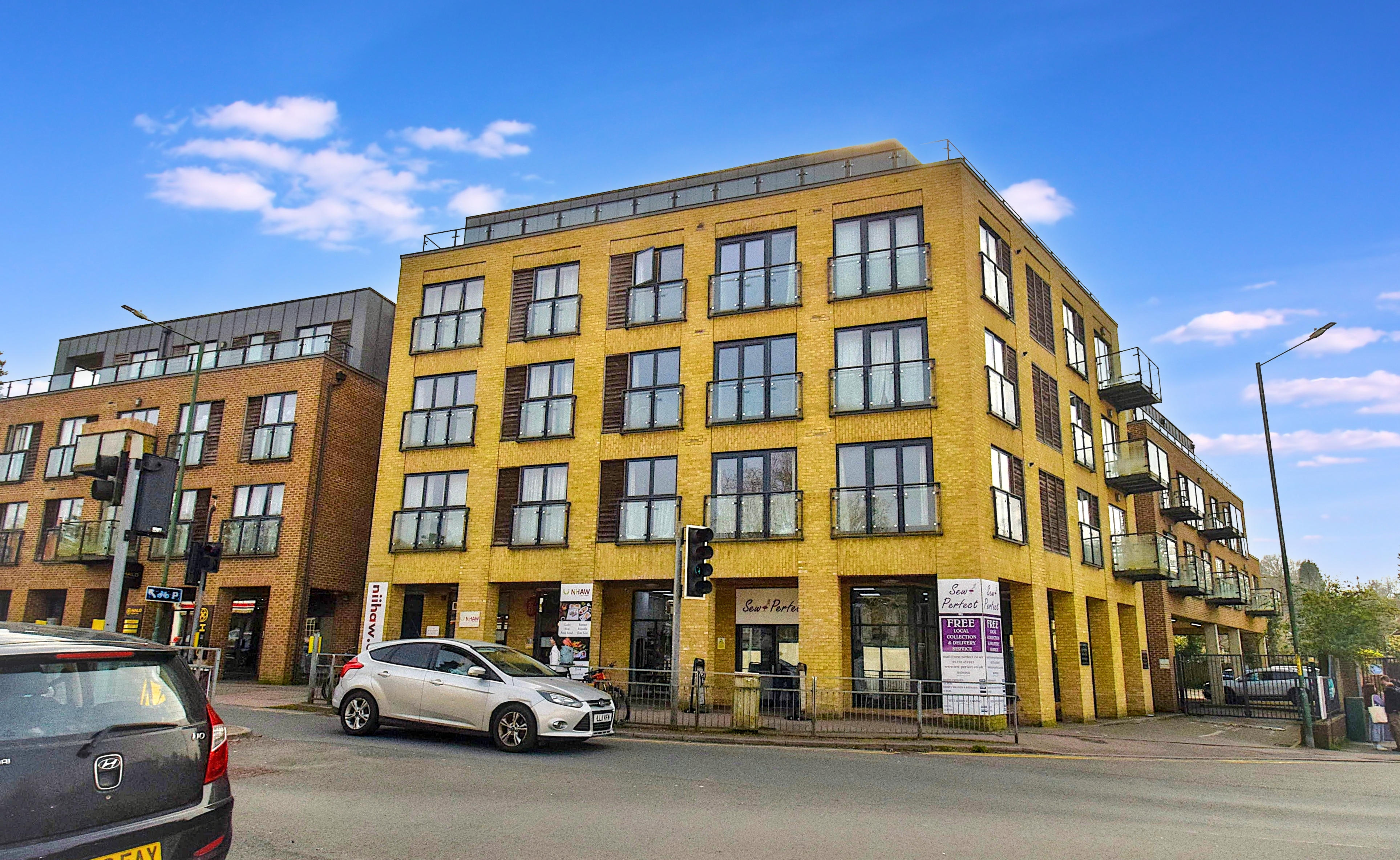 2 bedroom Apartment For Sale
