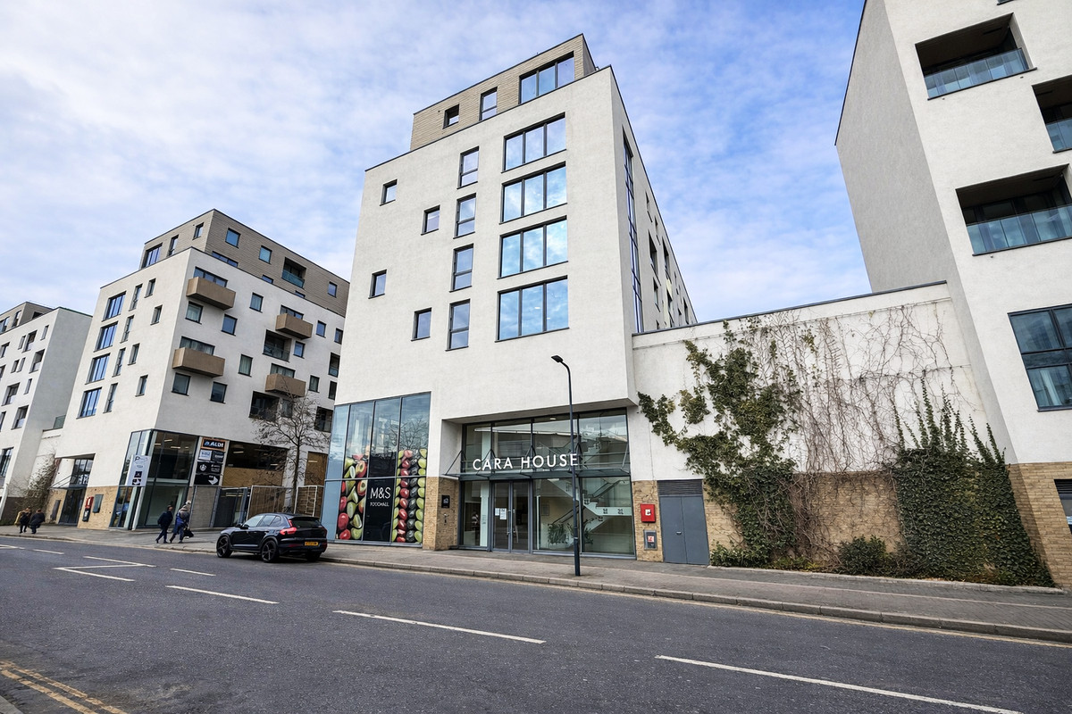 2 bedroom Apartment To Let