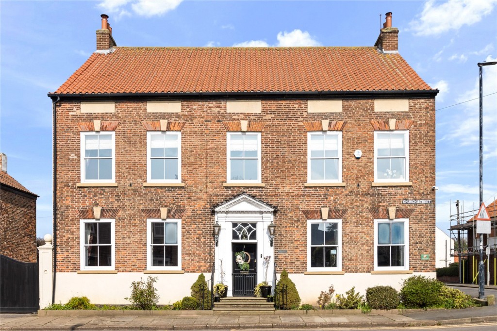 6 bedroom Apartment Under Offer