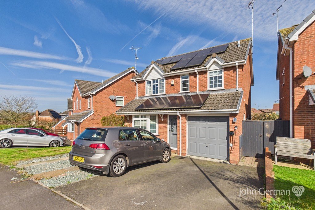 3 bedroom Detached house For Sale