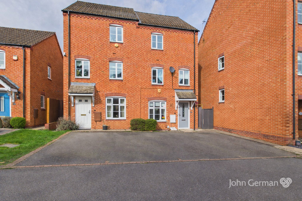 4 bedroom Town house For Sale