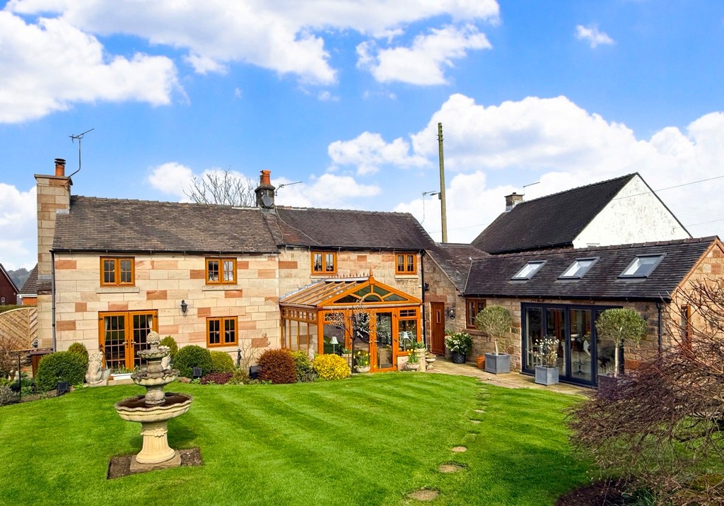 3 bedroom Cottage For Sale