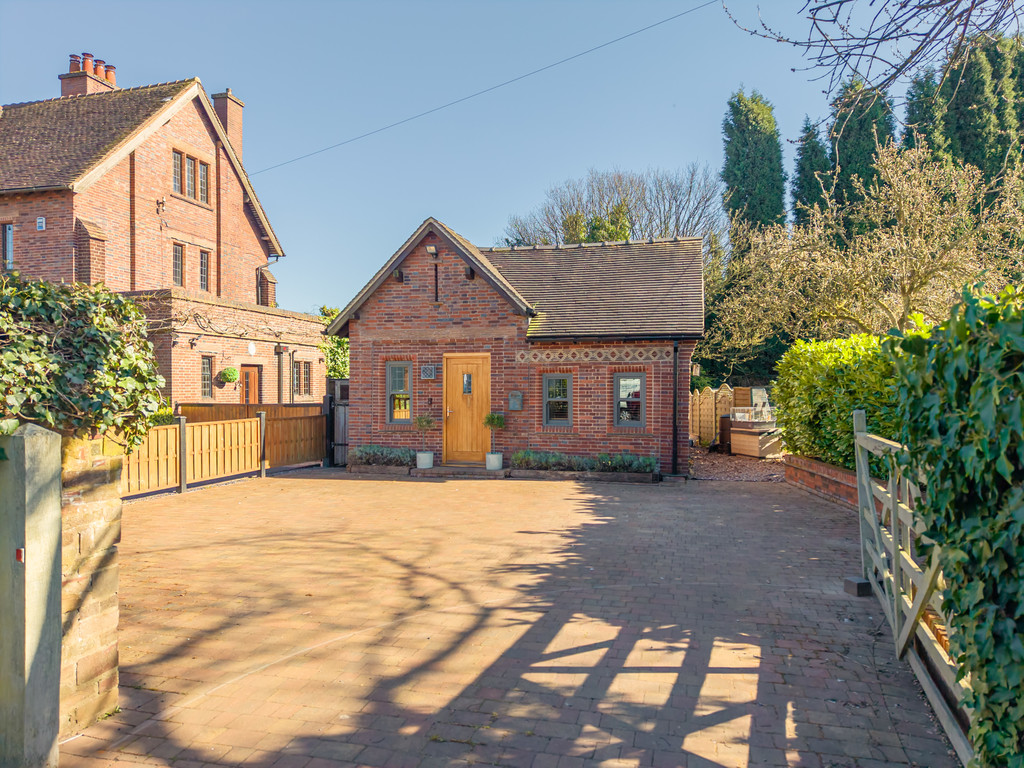 2 bedroom Barn For Sale