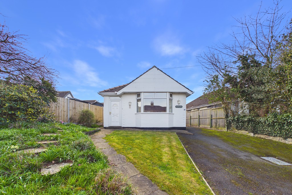 3 bedroom Link detached house For Sale