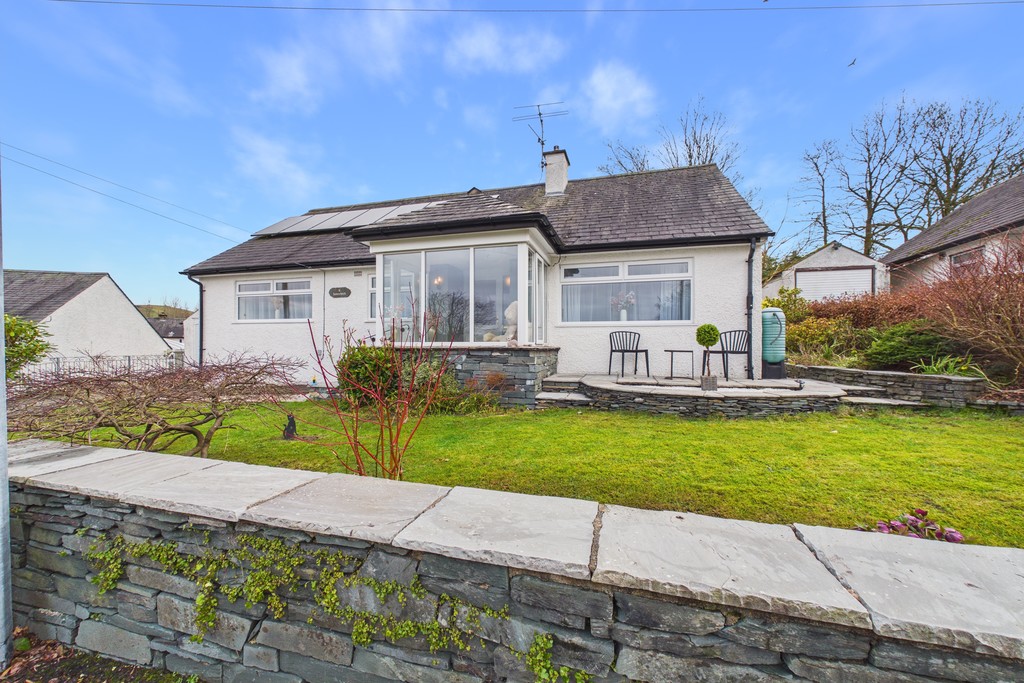 3 bedroom Link detached house For Sale