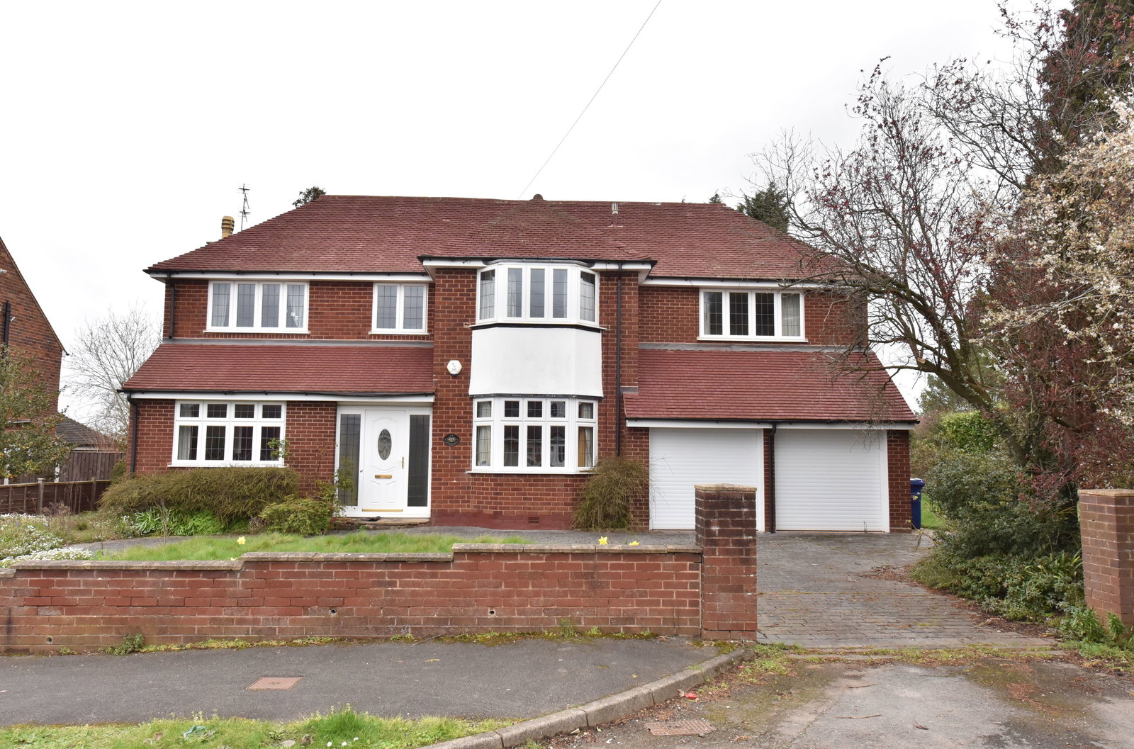 4 bedroom Detached house Under Offer