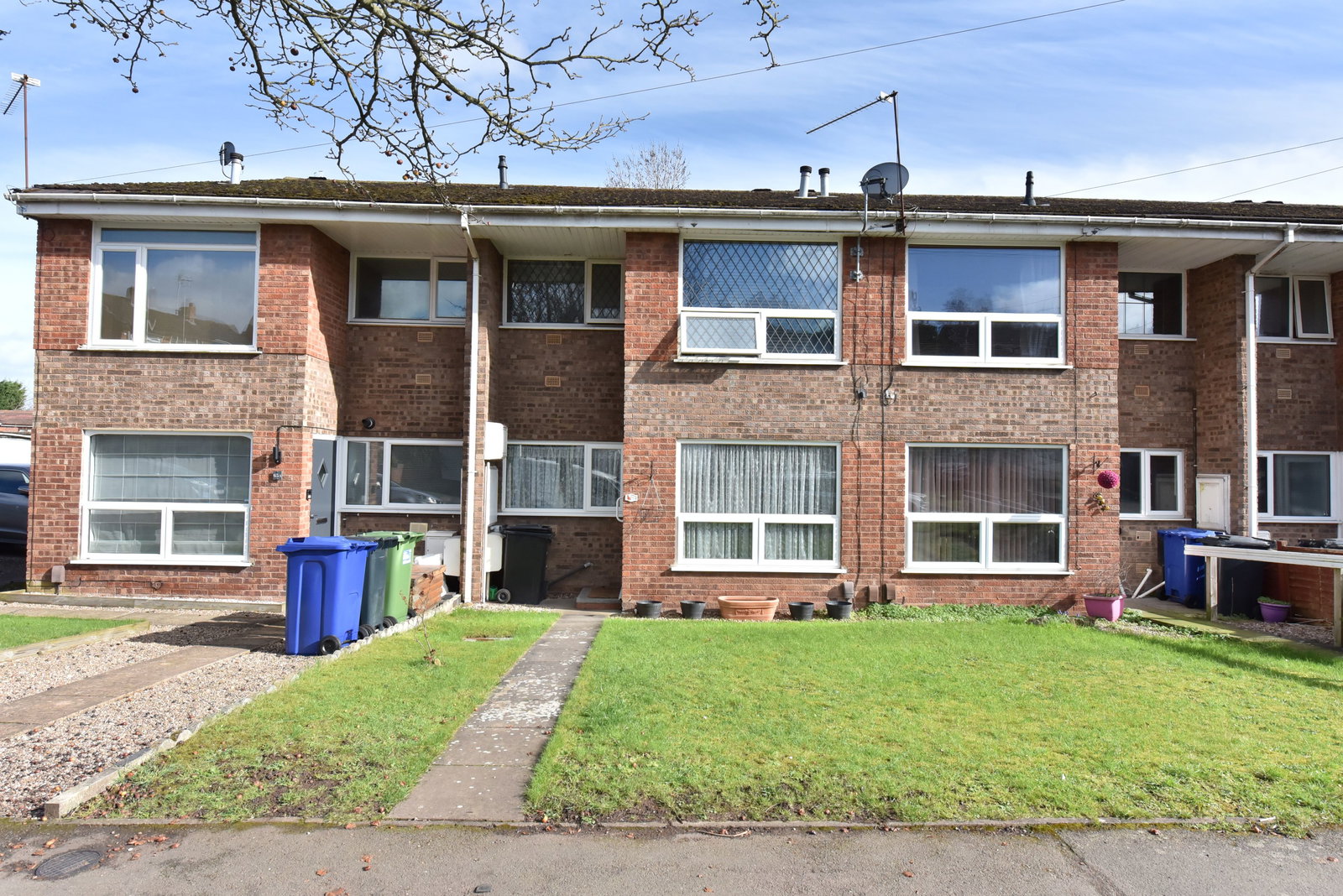 2 bedroom Flat Under Offer