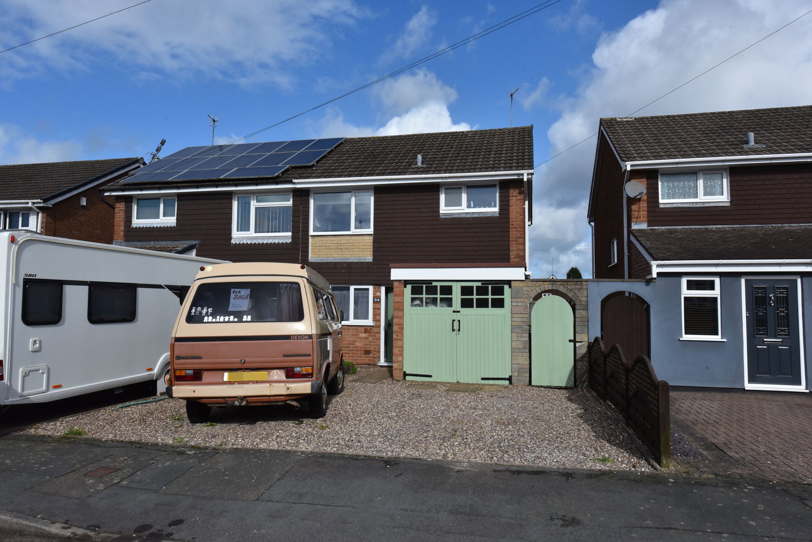 3 bedroom Semi-detached house For Sale