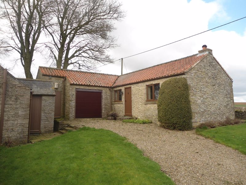 1 bedroom Bungalow To Let