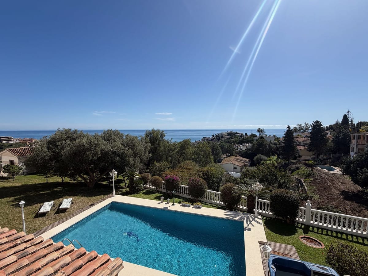 4 bedroom Villa For Sale