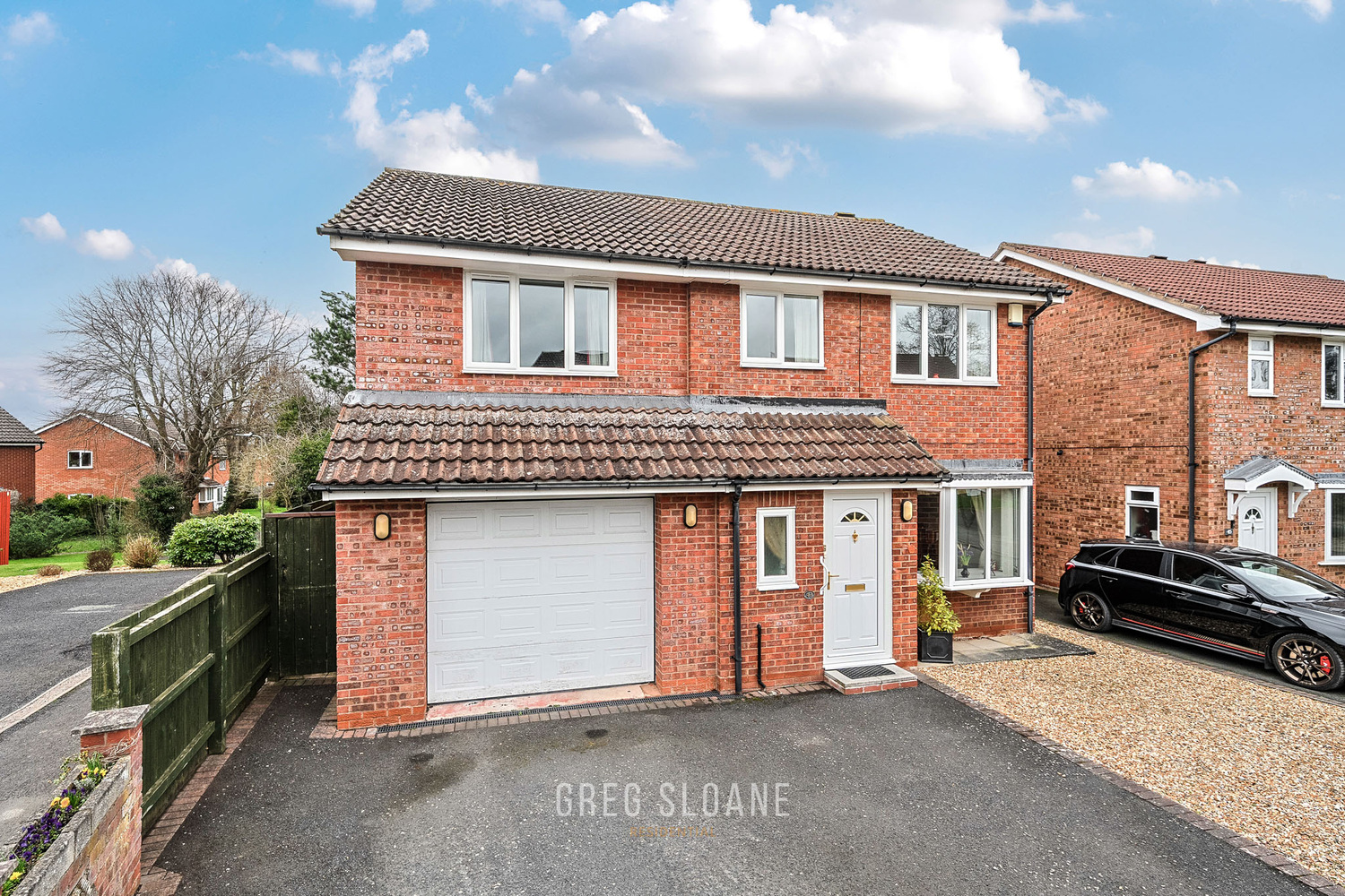 4 bedroom Detached house Under Offer