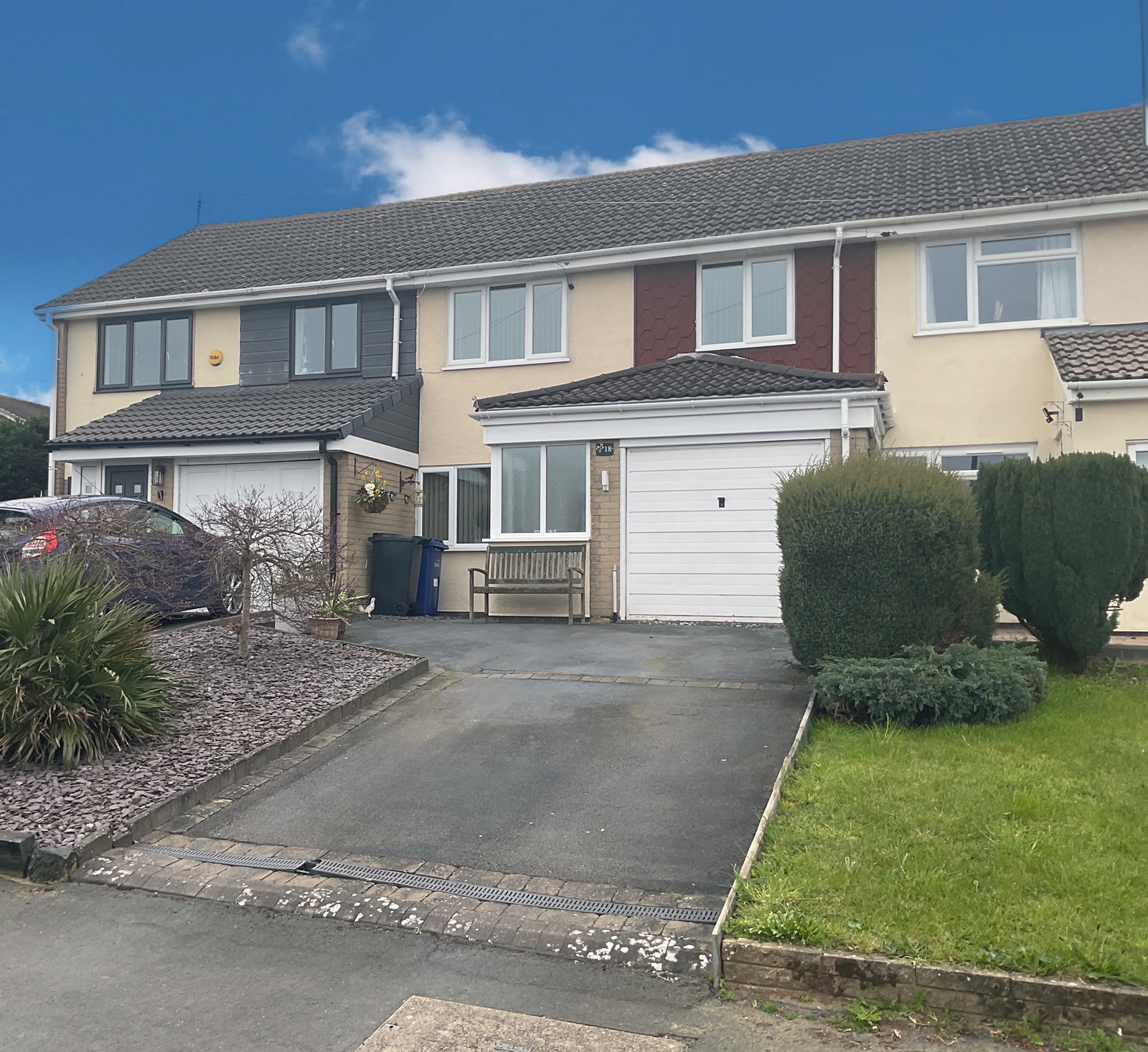 2 bedroom Terraced House Under Offer