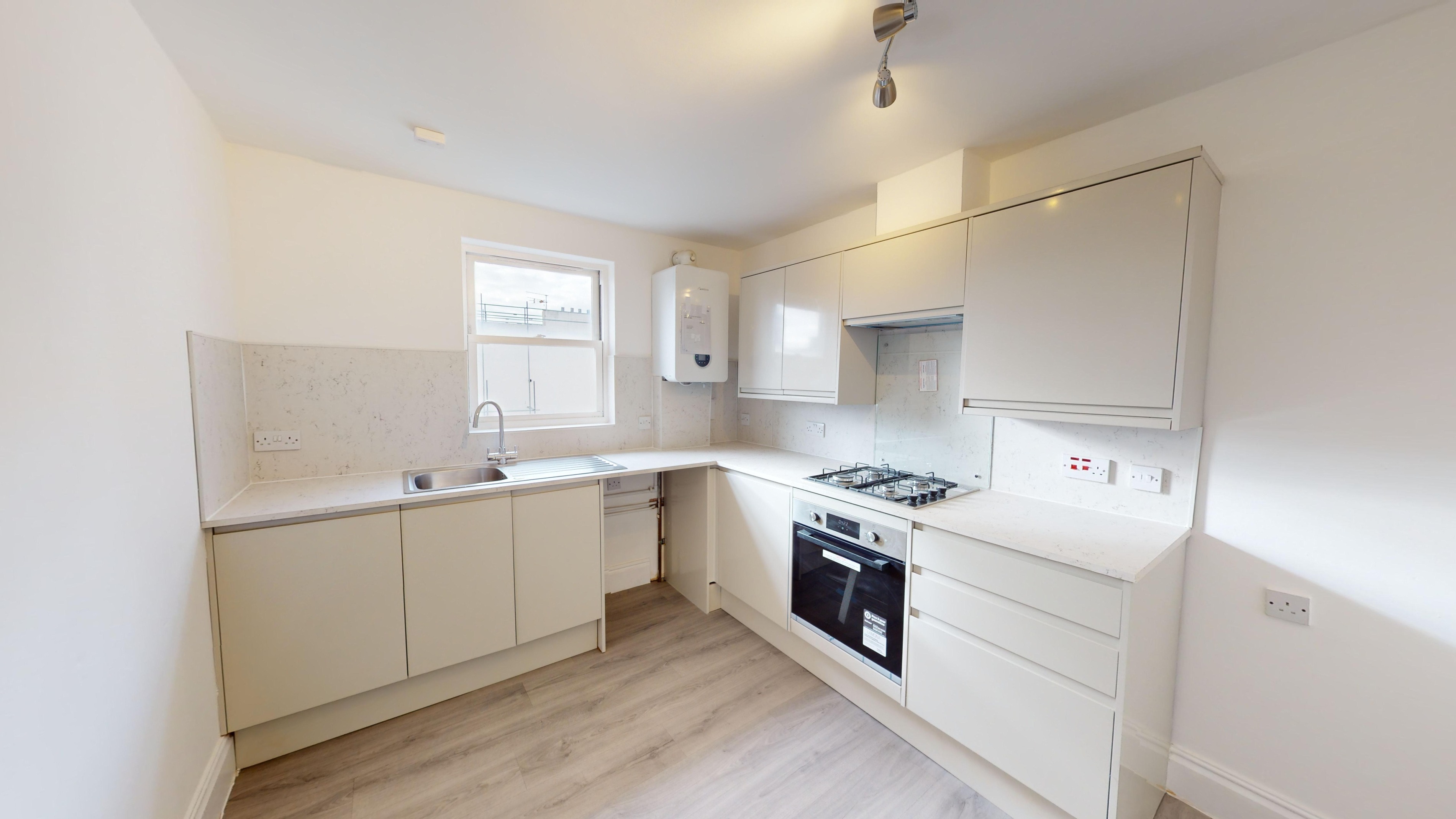 1 bedroom Flat To Let