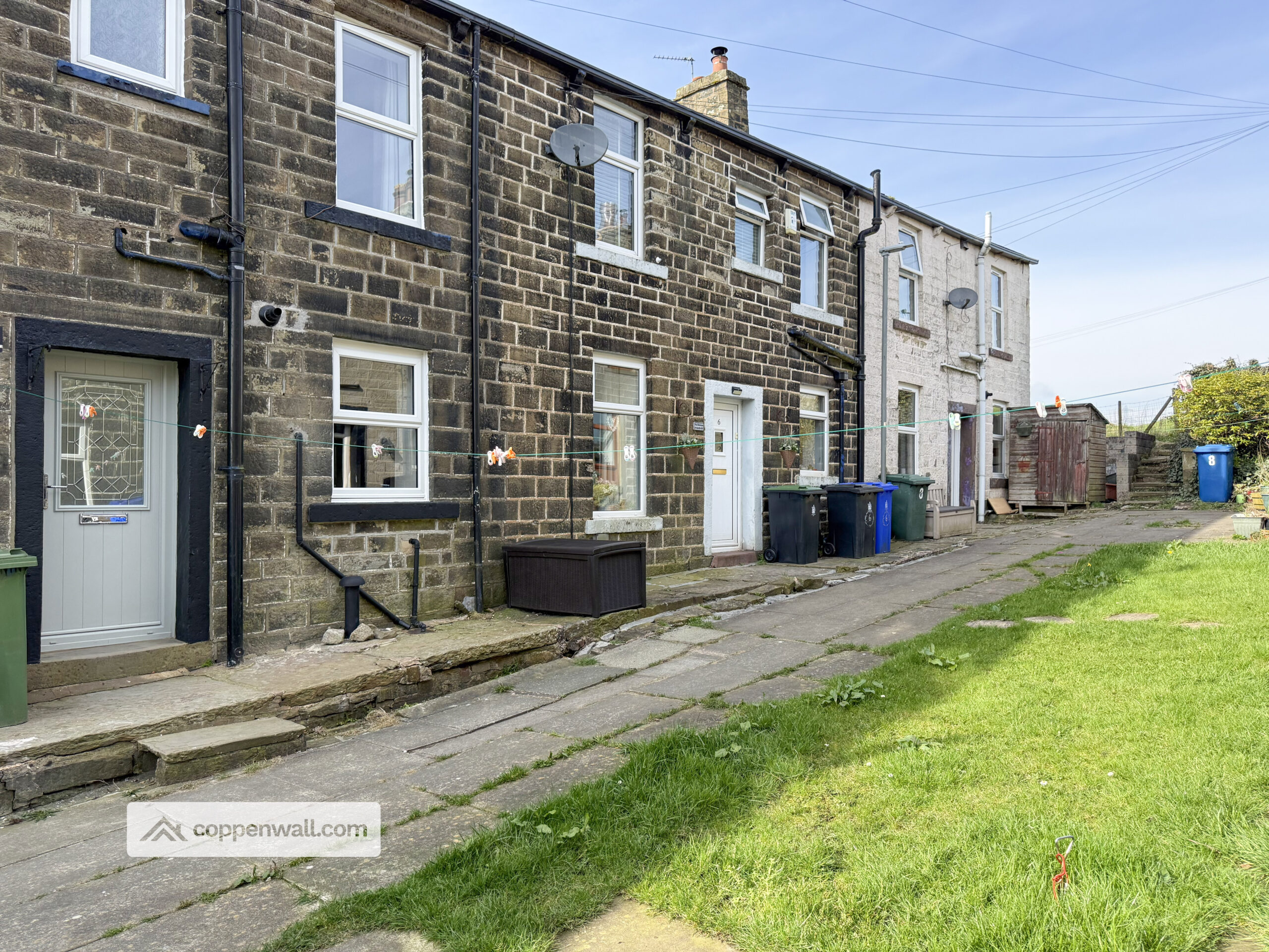 2 bedroom Terraced House To Let