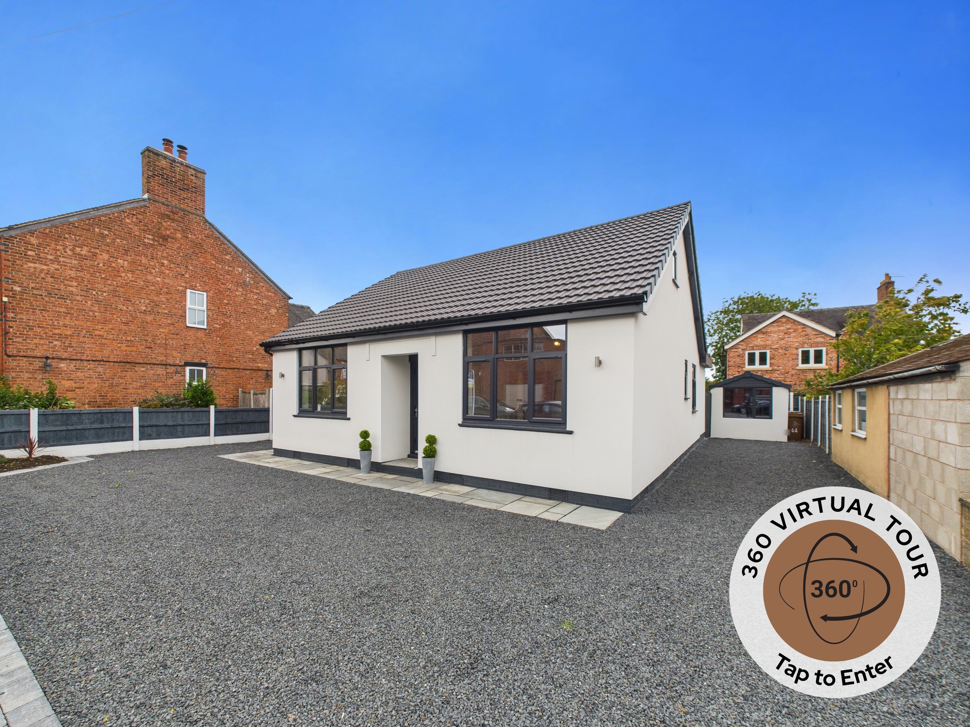 3 bedroom Detached bungalow For Sale