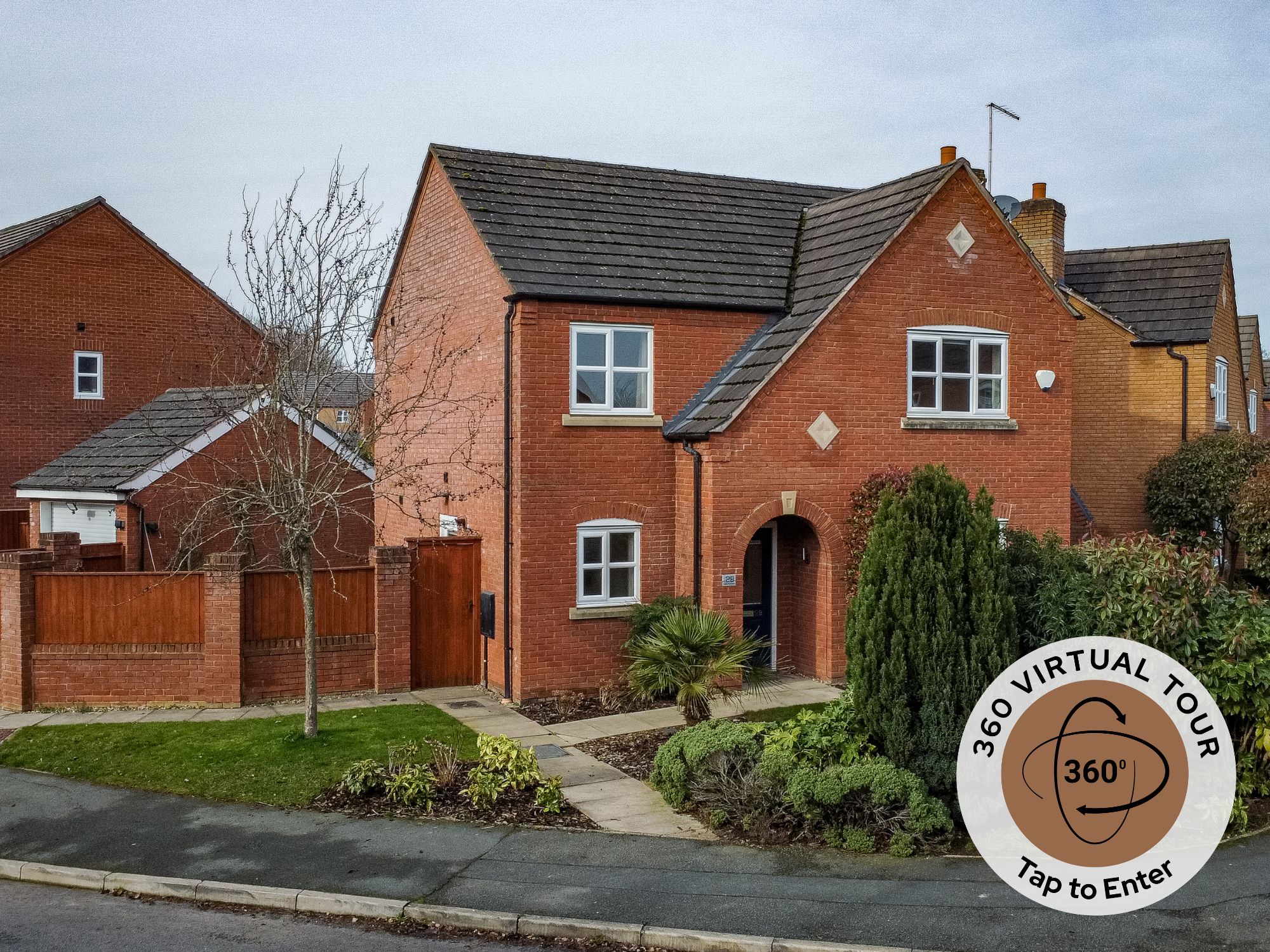 4 bedroom Detached house Under Offer