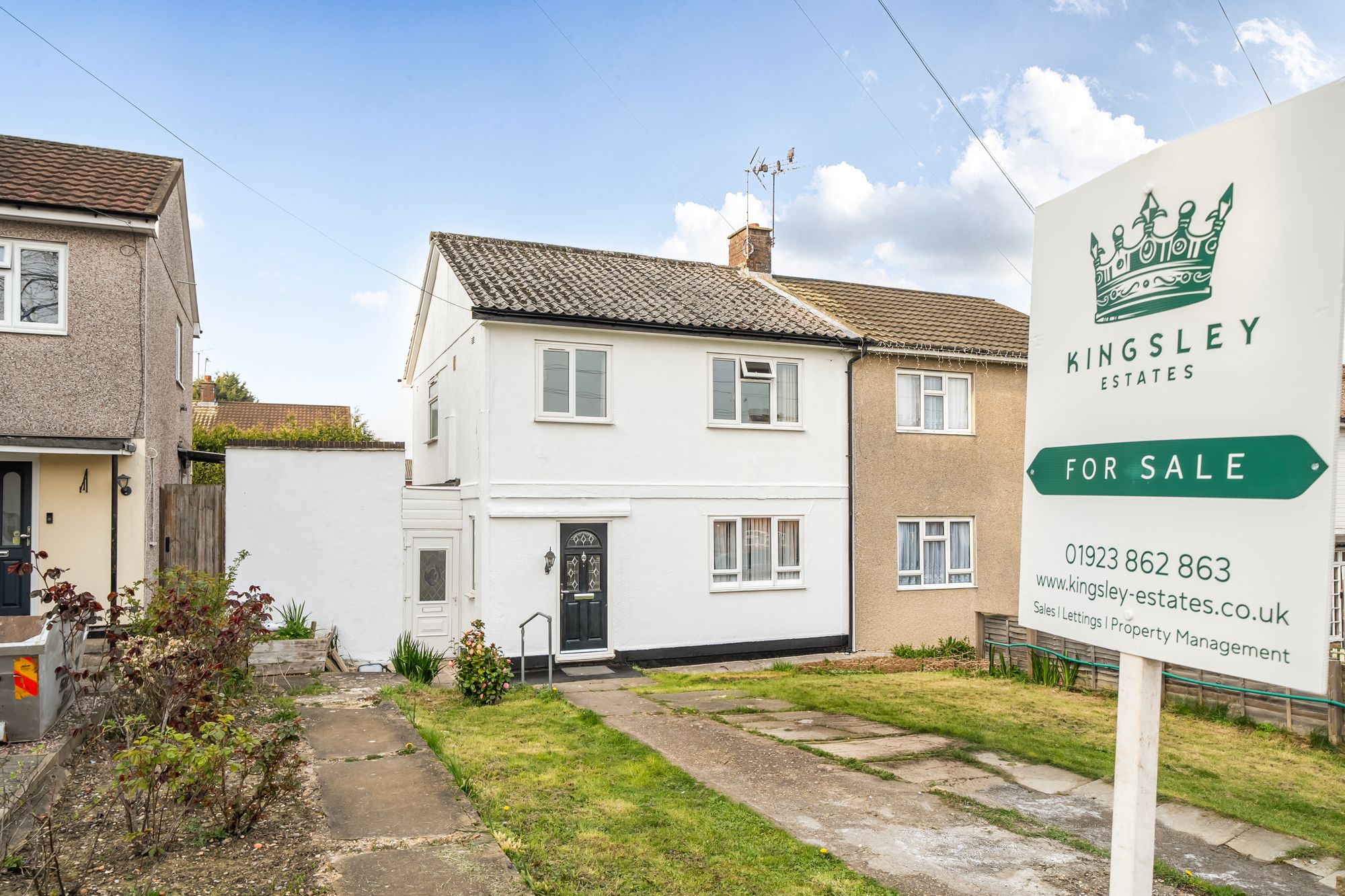 3 bedroom Semi-detached house For Sale