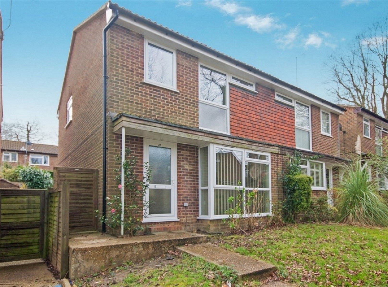 3 bedroom Semi-detached house To Let