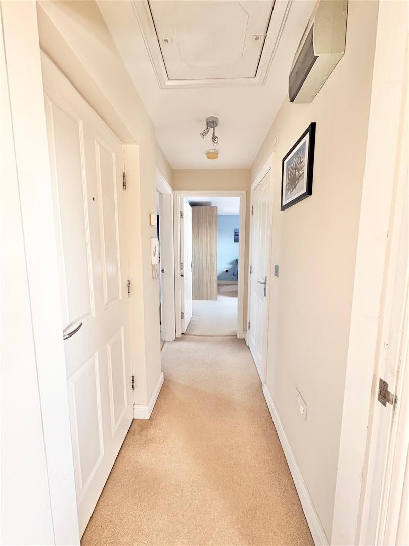 2 bedroom Apartment Under Offer