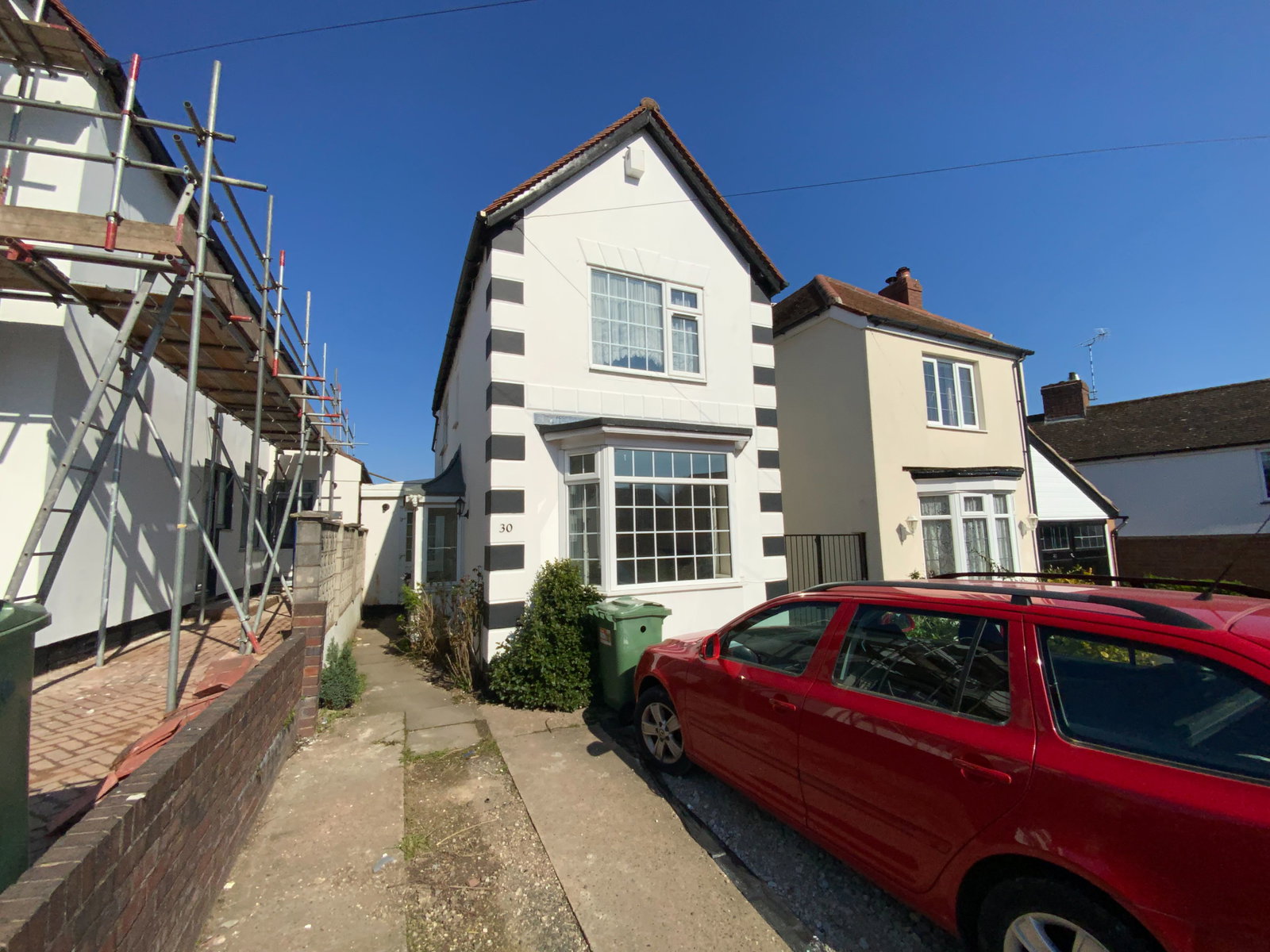 2 bedroom Detached house Under Offer