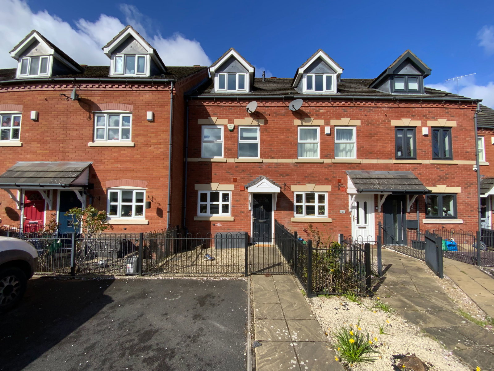 3 bedroom Town house Under Offer