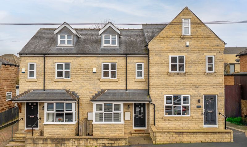 3 bedroom  For Sale