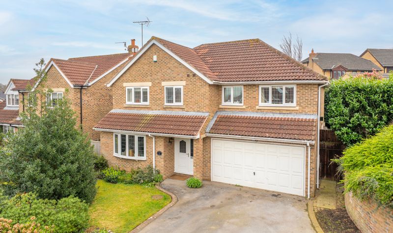 4 bedroom Detached house Under Offer