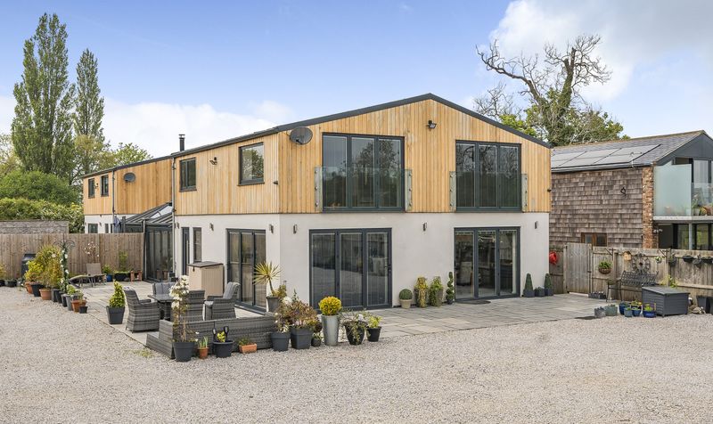 3 bedroom Barn Conversion Under Offer